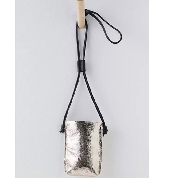 Free People Handbags - Free People Glitter Gold Damsil Pouch Purse